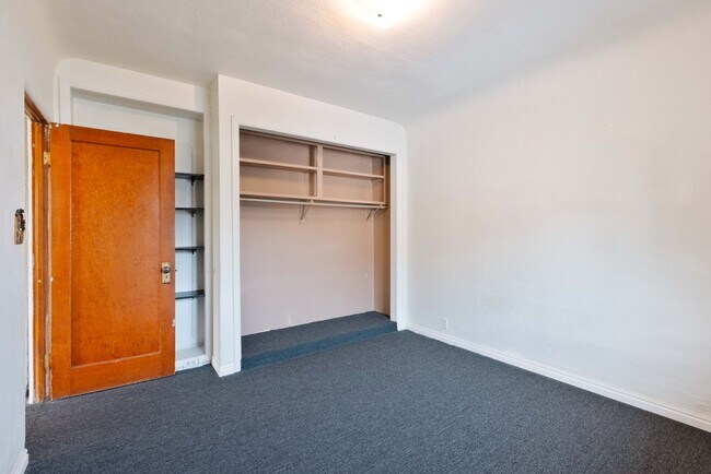 Building Photo - G7UG