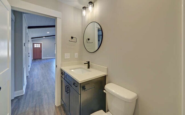 Building Photo - 43 Privet Dr