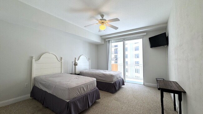 Building Photo - 1425 Ocean Shore Blvd