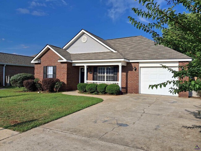 Building Photo - 105 Monticello Dr