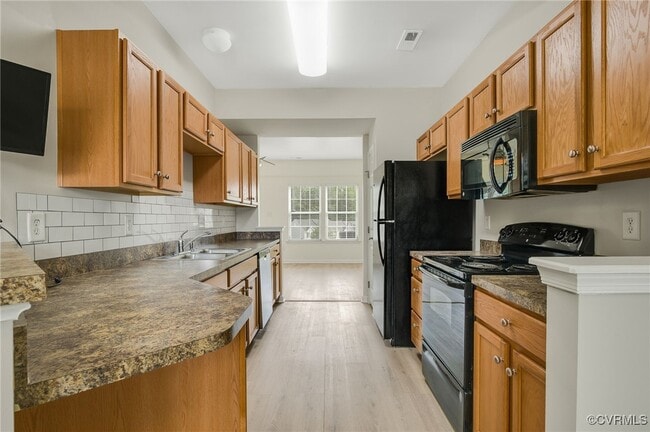 Building Photo - 3903 Beethoven Ct