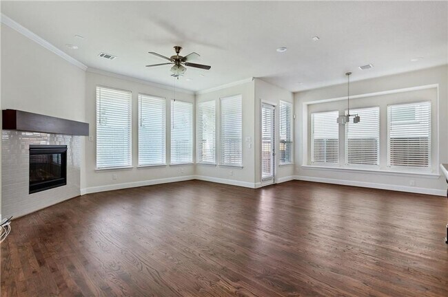 Building Photo - 2064 Remington Dr