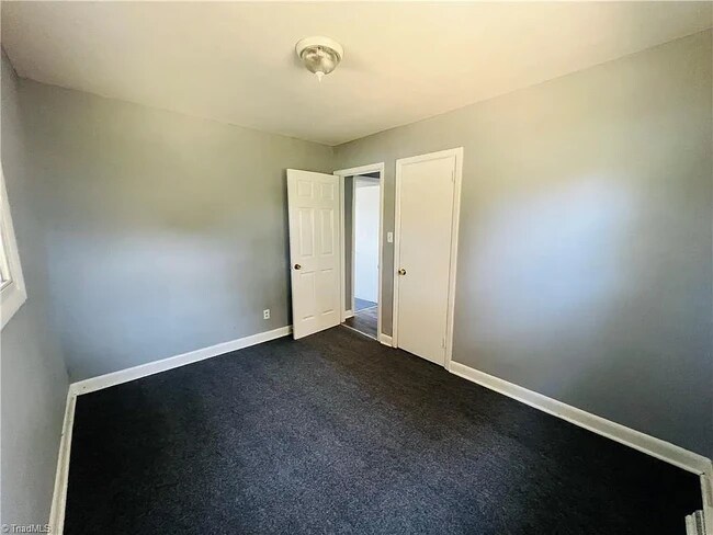 Building Photo - 514 Merritt Dr