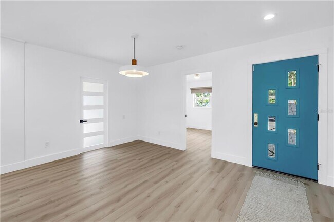 Building Photo - 412 Mira Vista Dr