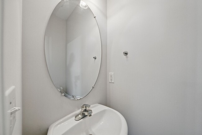 Building Photo - 8621 Neuse Club Ln