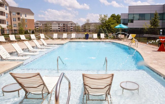 Swimming pool - 3881 E Barrington Dr