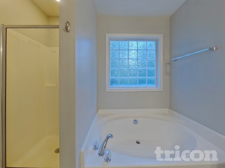 Building Photo - 150 Whetstone Way