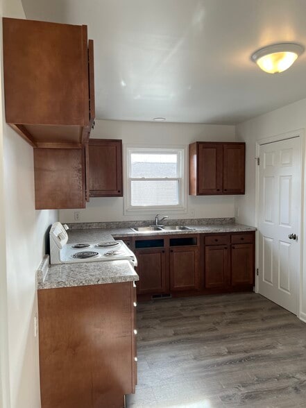 Building Photo - 611 Fulmer Ave