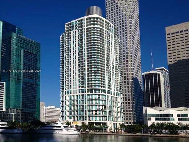 Building Photo - 300 S Biscayne Blvd