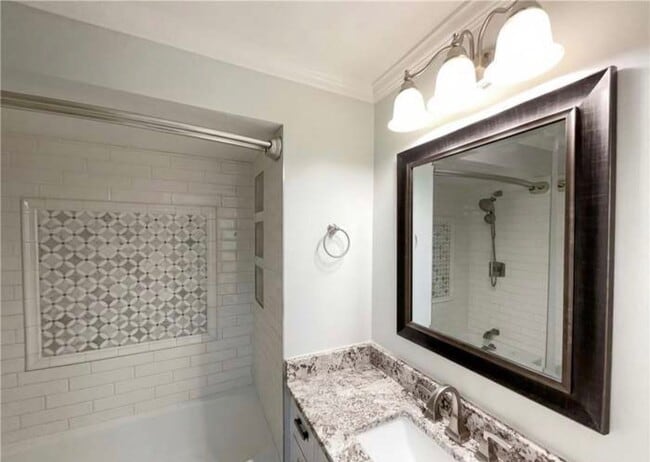 Building Photo - 32847 Redwood Blvd