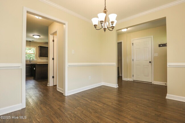 Building Photo - 304 Windward Landing