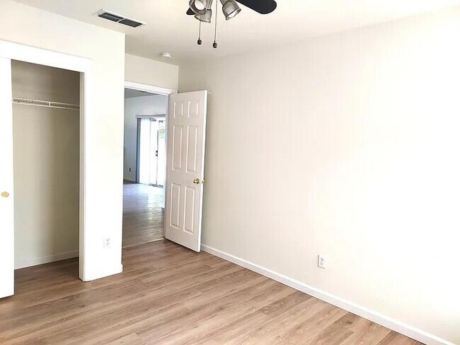 Building Photo - The 3-Bd , 2-Bth home is freshly renovated with new paint, new blinds and has newer appliances, w...
