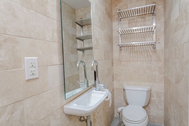 Building Photo - 2235 E 6th St