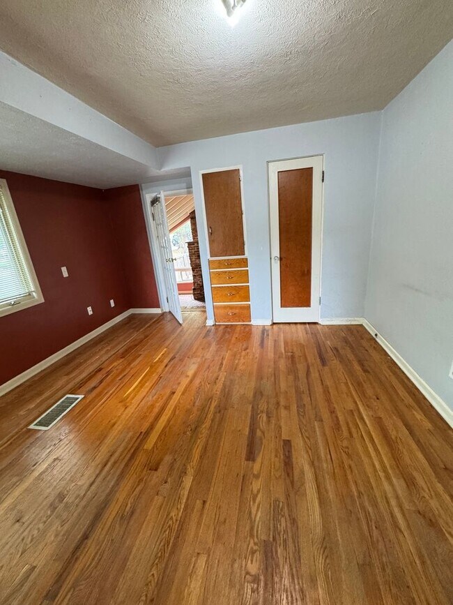 Building Photo - 2802 Cordry Ct