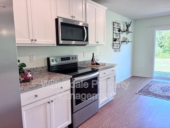 Building Photo - 357 Gourd St