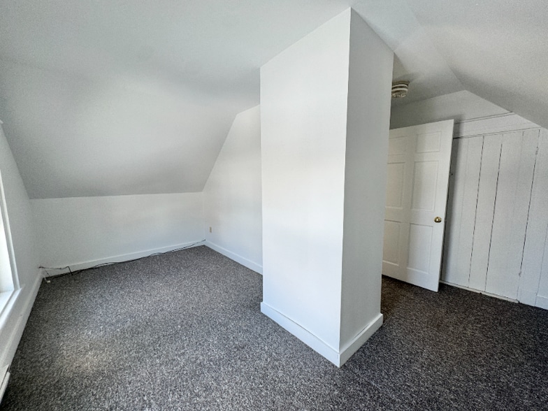 Building Photo - 90 Franklin St