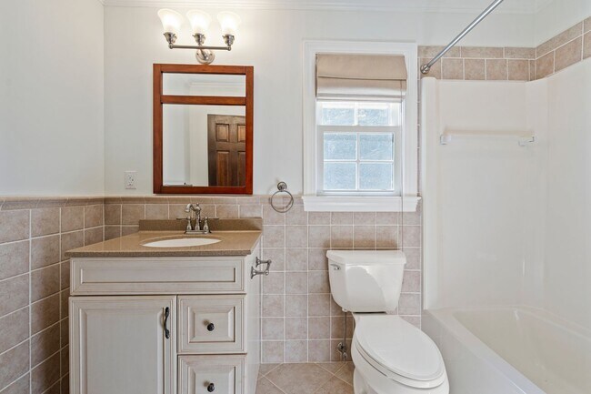 Building Photo - Breathtaking Classic Estate in Falls of New Hope