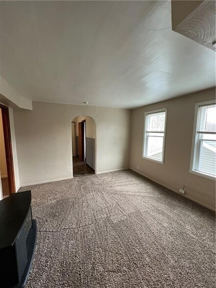 Building Photo - 409 Ross St