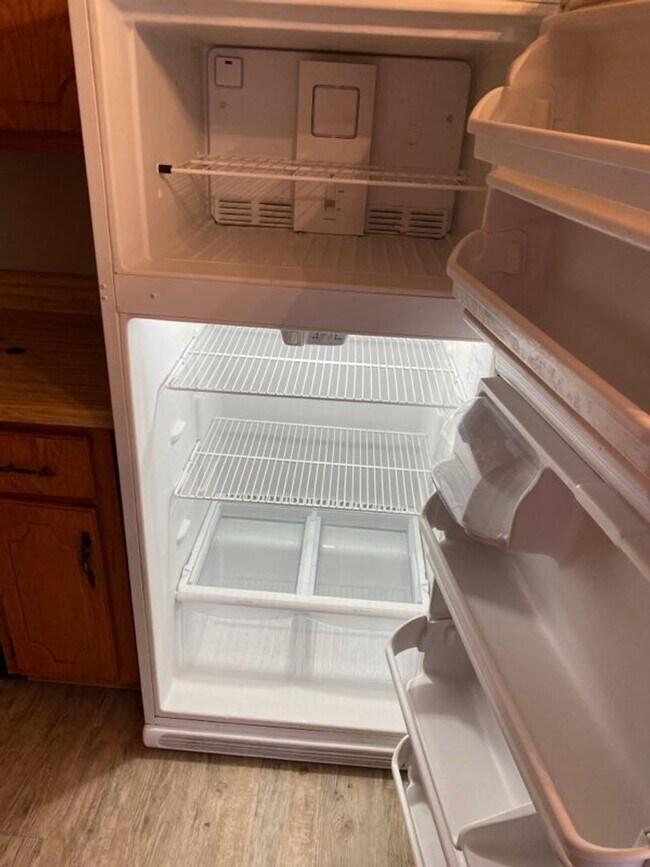 Building Photo - Monthly Paid Rent