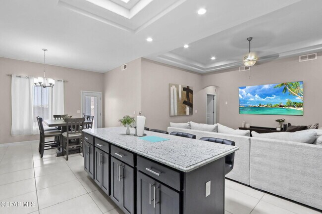 Building Photo - 629 Guy Meyers