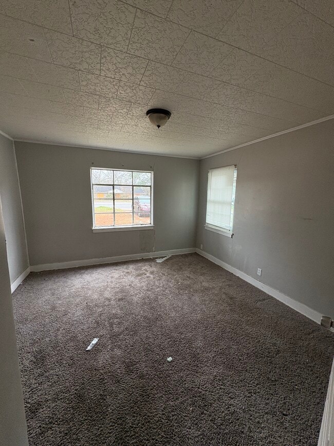 Building Photo - 3963 S Court St