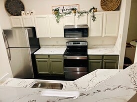 Building Photo - 4802 51st St W