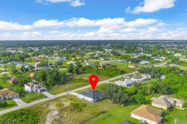 Building Photo - 3708 27th St SW