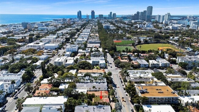 Building Photo - 1545 Meridian Ave