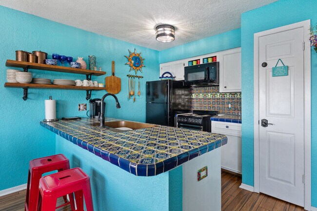 Building Photo - 15209 Leeward Dr