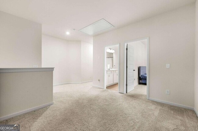 Building Photo - 228 Whitneys Wy