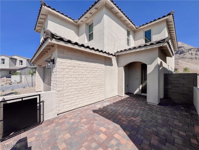 Building Photo - 11870 River Hawk Ave