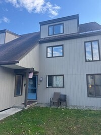 Building Photo - 3 Bedroom Condo in Hanover