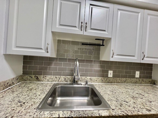 Building Photo - 1436 NW 24th Ter