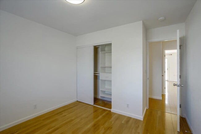 Building Photo - 47450 Cholla St