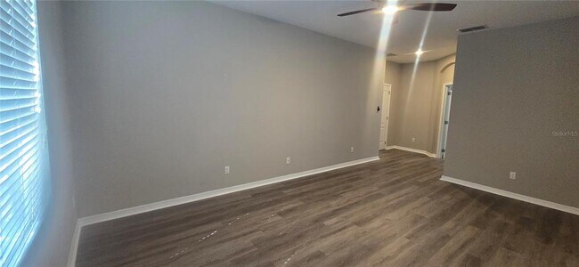 Building Photo - 7564 Bishop Square Dr