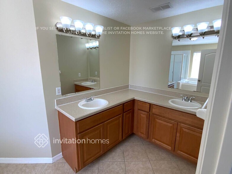 Building Photo - 900 Beresford Way