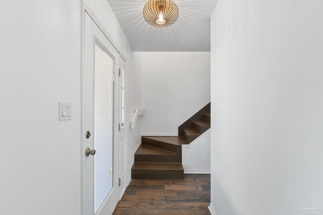 Building Photo - 4613 Pebble Creek Dr