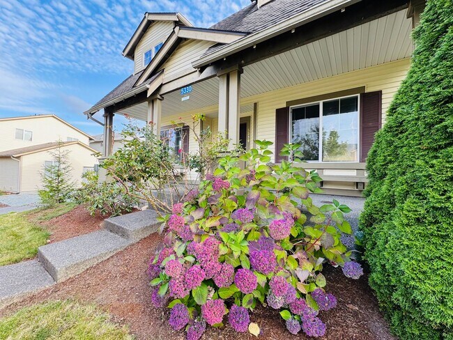 Building Photo - Skagit Highlands, 3 Bed, 2.5 Bath, Plus Bo...
