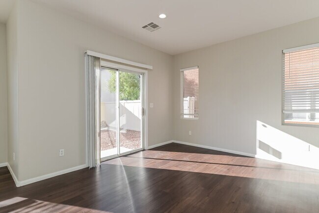 Building Photo - 10441 Anacostia St