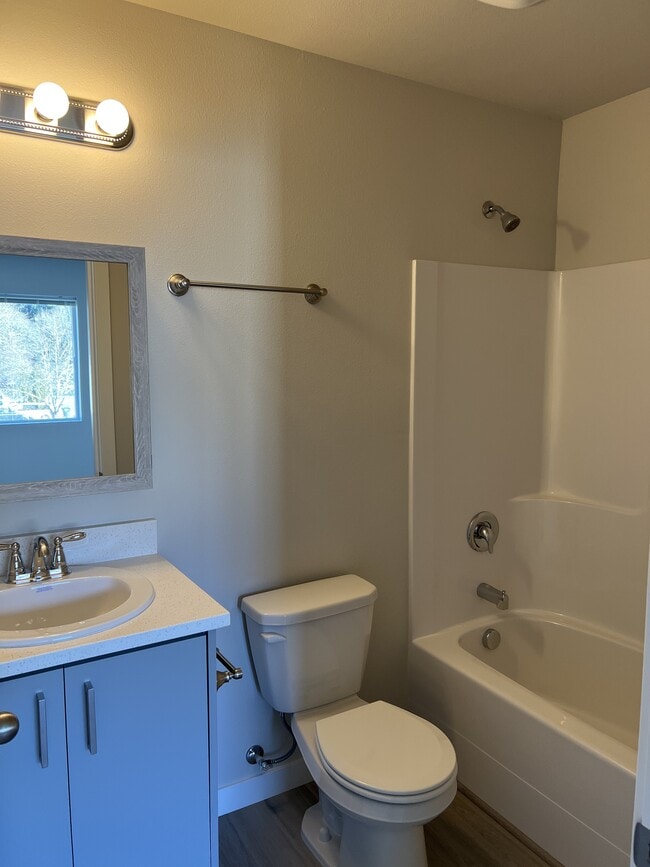 Owners Suite Full Bath - 4840 48th Loop