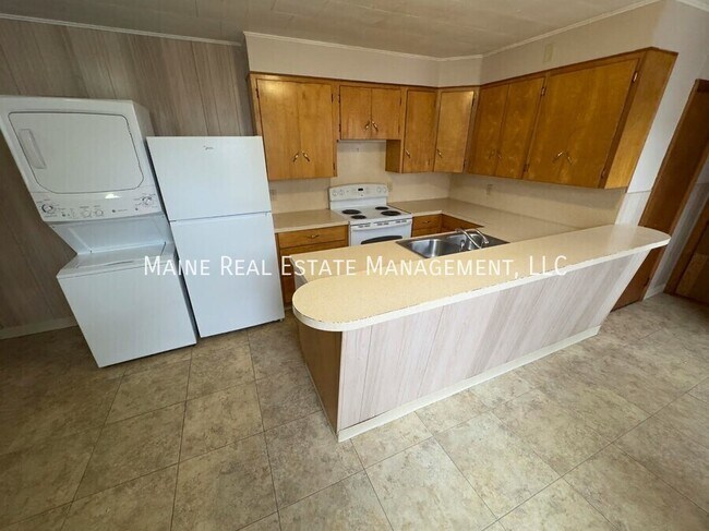 Building Photo - 73 Main Rd