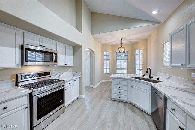 Building Photo - 926 Dancing Vines Ave