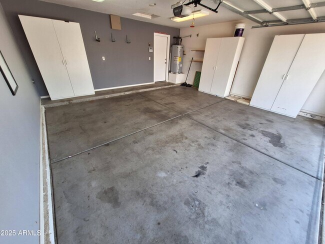 Building Photo - 13621 N 129th Dr