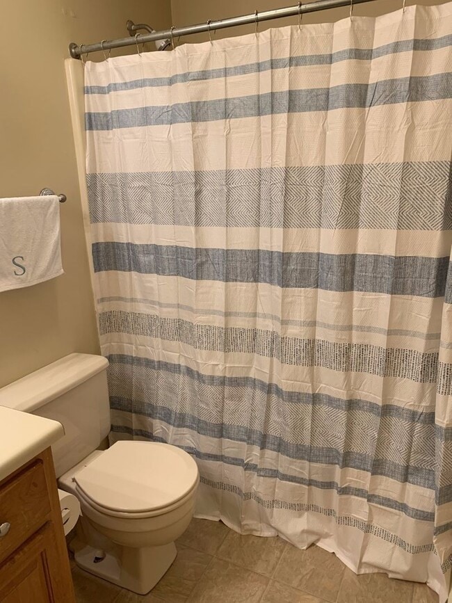 Building Photo - 2Bed/2Bath House!