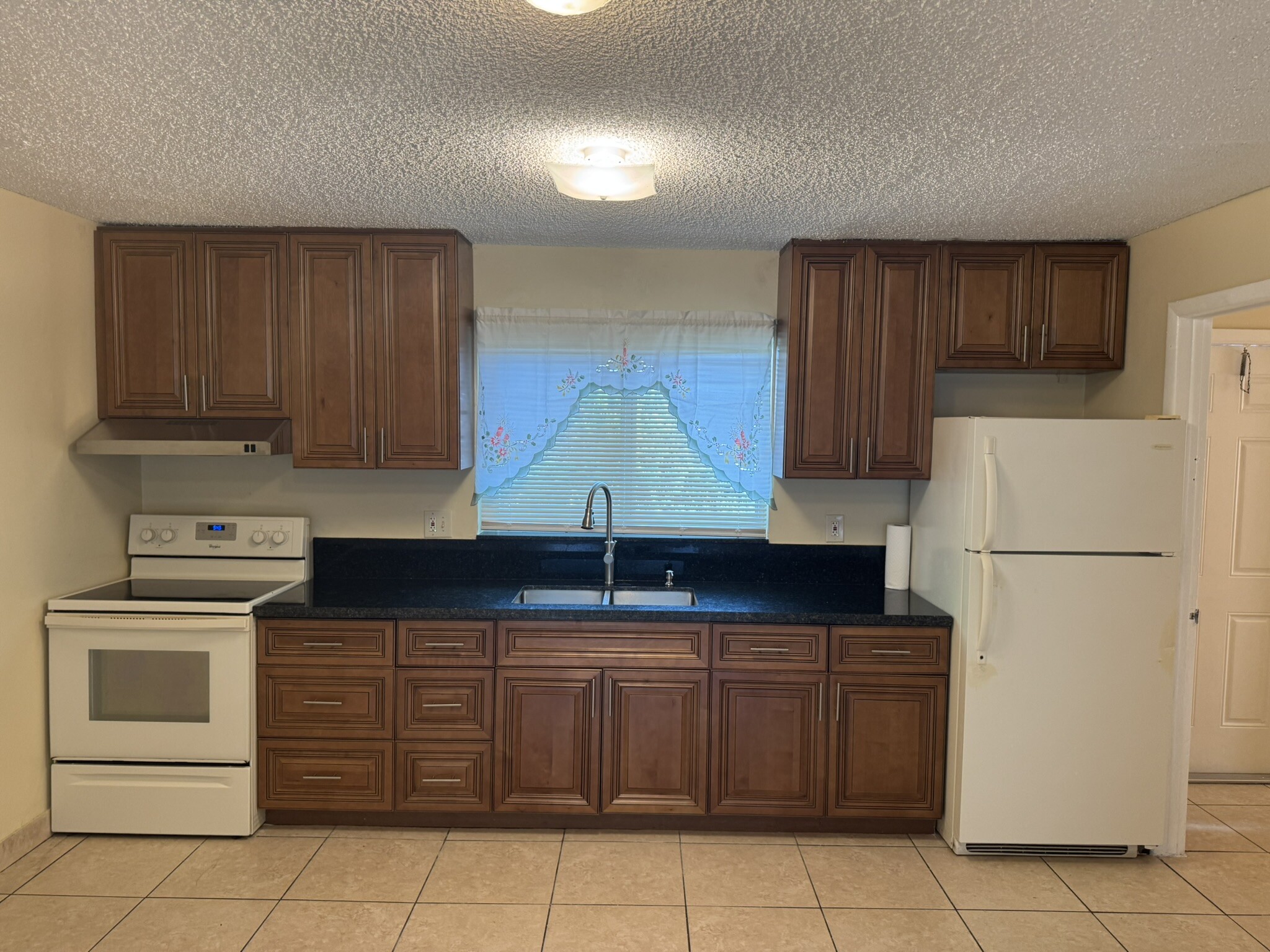 Building Photo - 312 N 62nd Ave