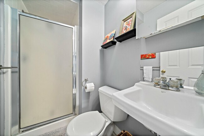 Building Photo - 24 Wall St