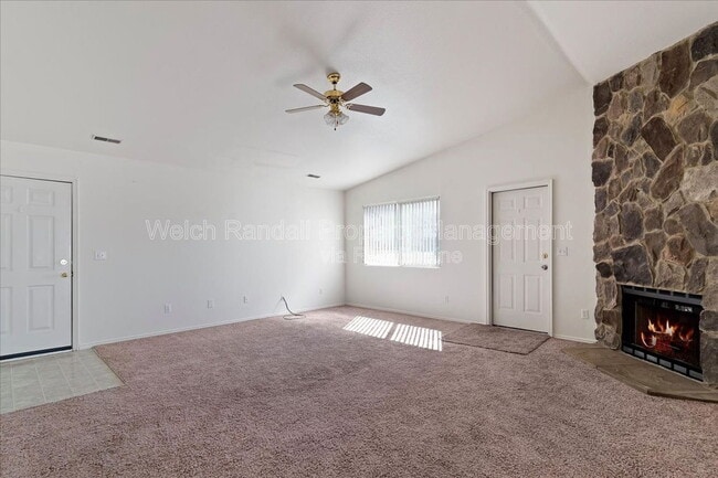 Building Photo - 928 E 1275 N