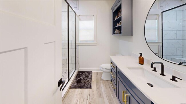 Building Photo - Available December!