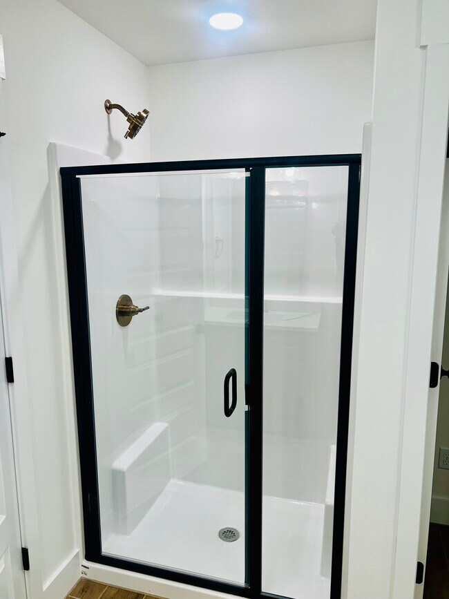 Building Photo - 251 Kristen Ln