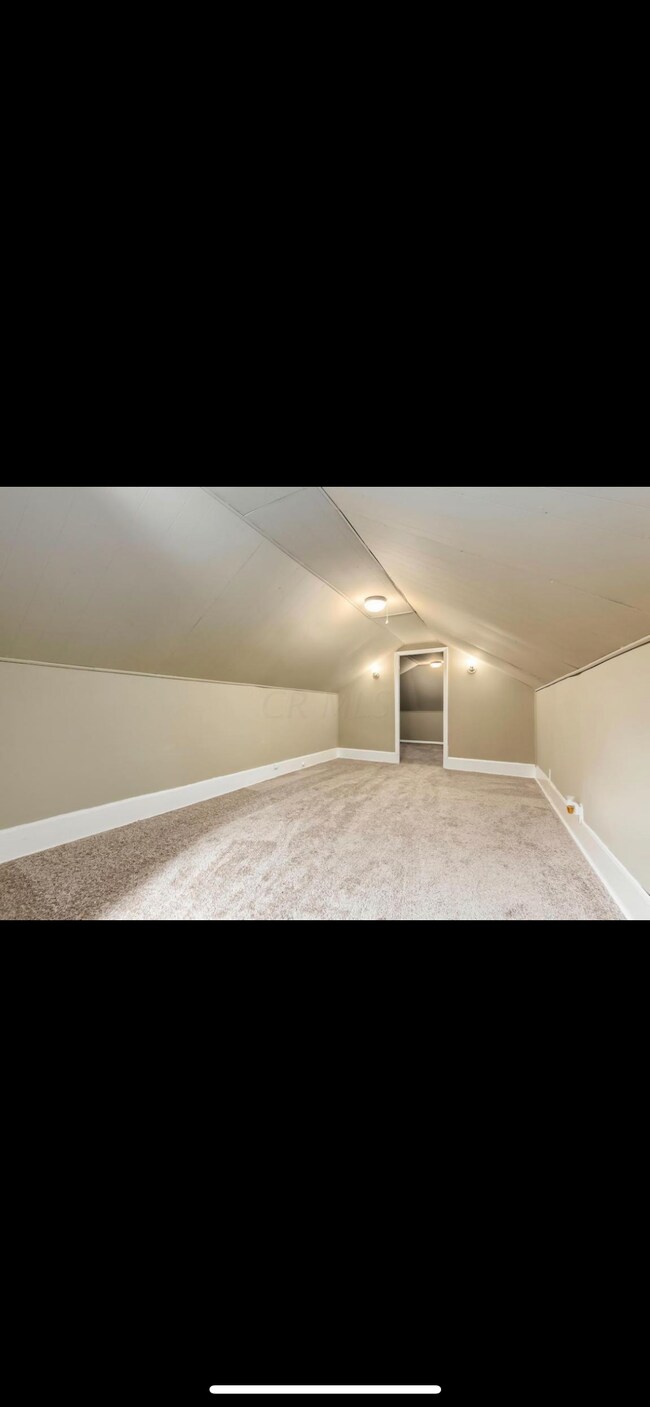 Building Photo - 1246 E 22nd Ave